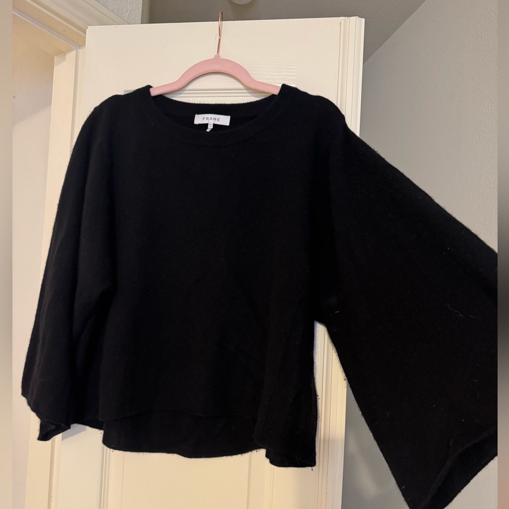 Frame 100% Cashmere Oversized Black Sweater